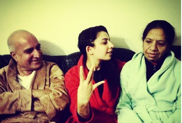 Jasmine Sandlas Parents